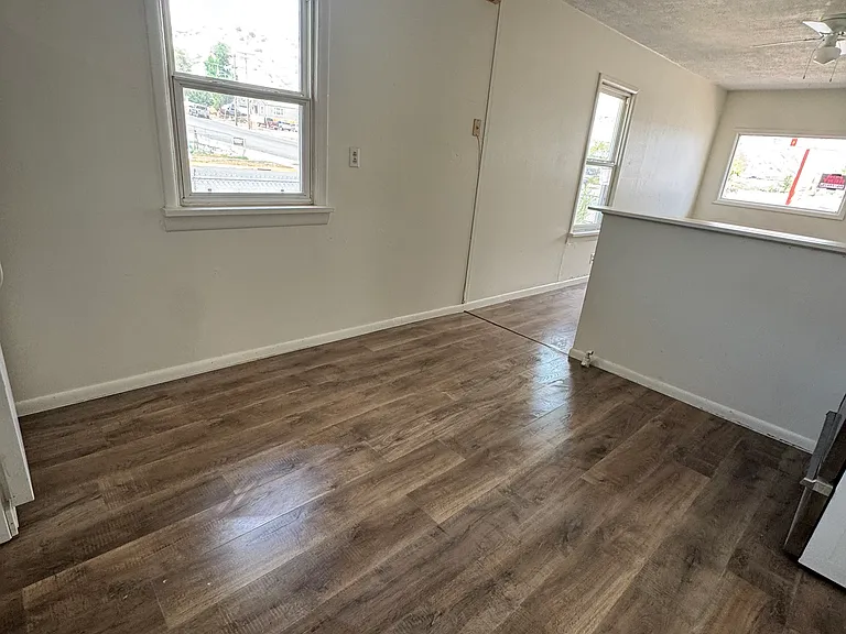 193 N 5th East St — Photo 1