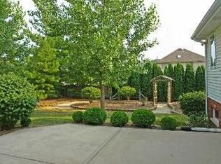 604 Ridgefield Rd, New Lenox, IL 60451