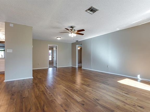 5th image of 5524 Murdock Ave