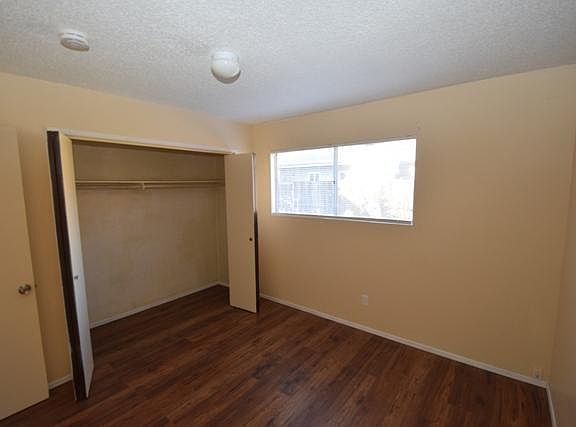 5th image of 628 Elm St