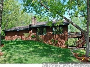 2205 Mary Hills Dr, Golden Valley, MN 55422