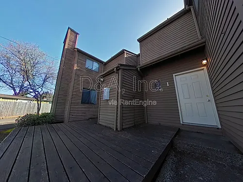 2451 NW Coolidge Way Photo 1