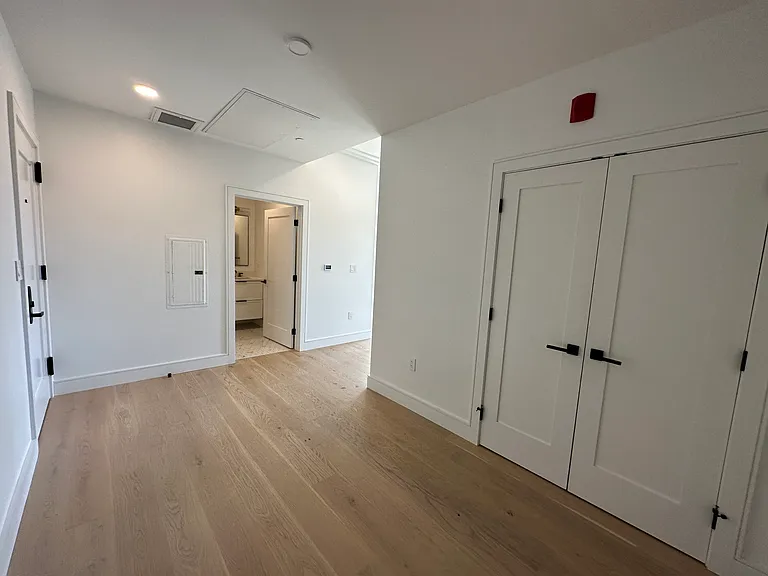 50 Leo M Birmingham Pkwy #507D — Photo 8
