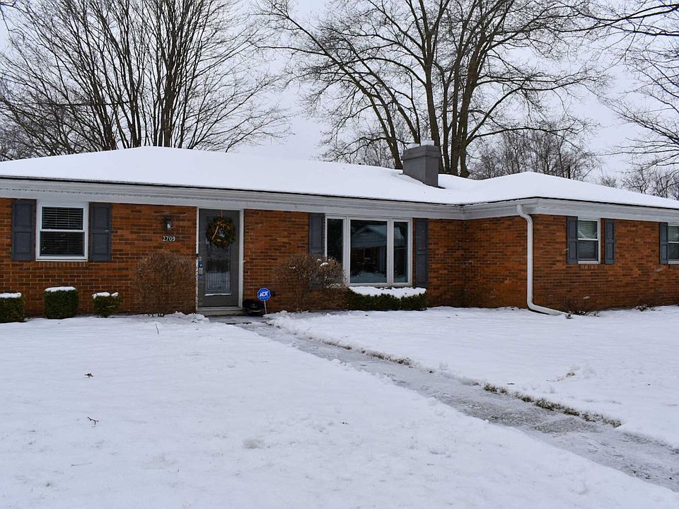 1st image of 2709 W Wellington Dr