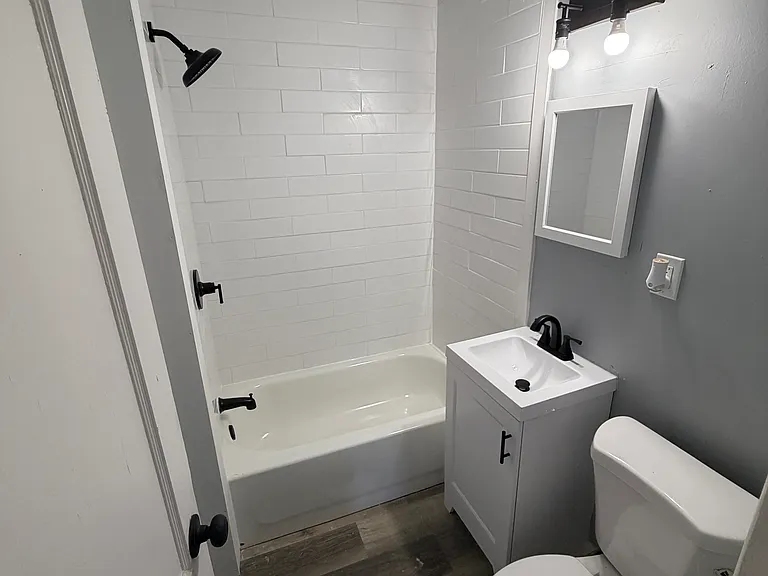 1724 Osage Ave SE — Photo 7
