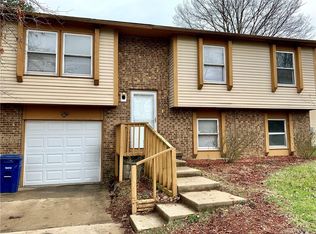 4012 Greenery Dr, Columbus, OH 43207