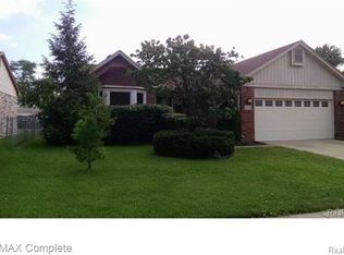 1784 Langford Dr, Troy, MI