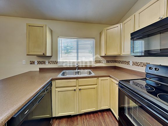3rd image of 6334 S Clover Creek Ln
