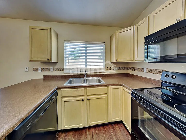 6334 S Clover Creek Ln — Photo 3