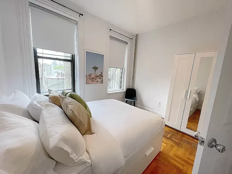 516 E 11th St #5B — Photo 13