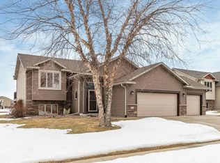 2315 Ashland Dr NW, Rochester, MN 55901