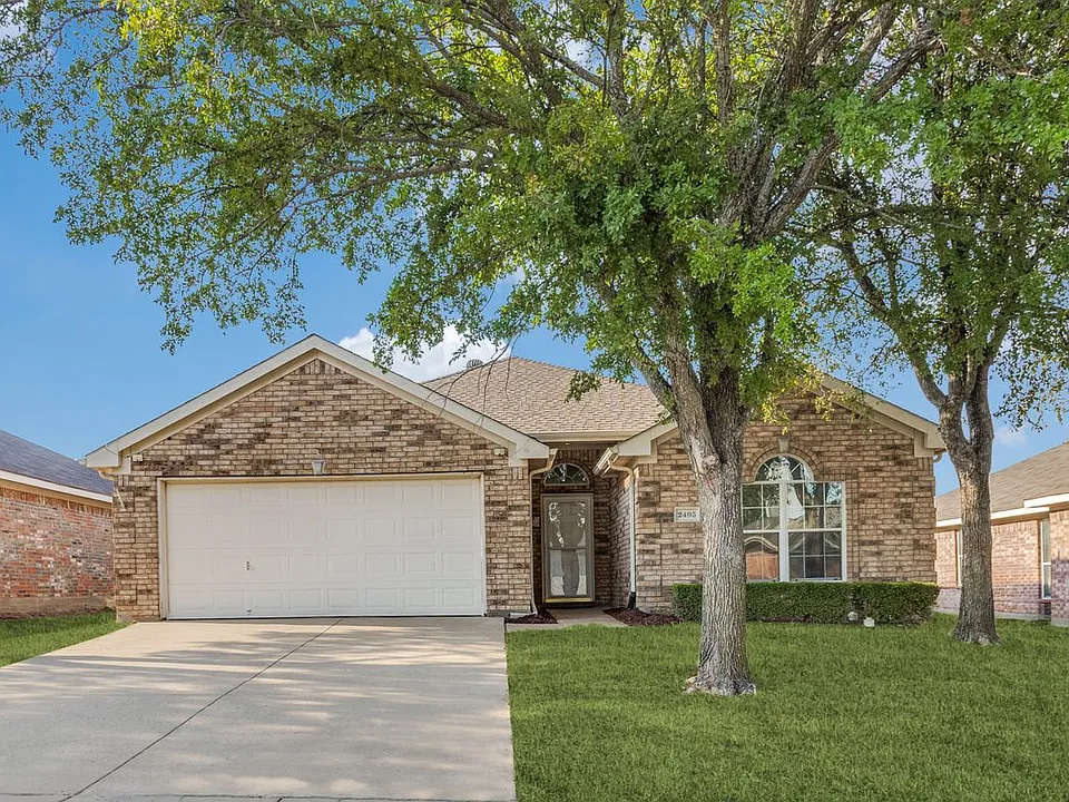2405 Collier Dr