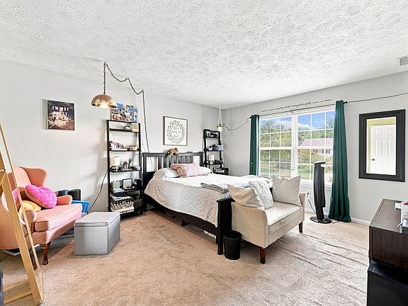 5th image of 10615 Regis Ct