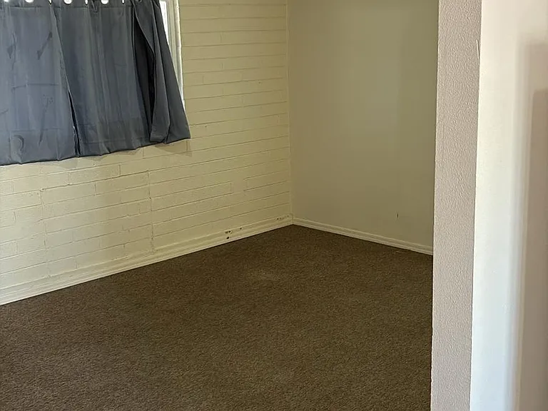 1057 D Ave — Photo 5