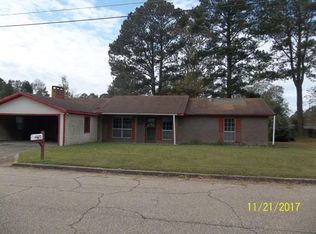 1303 Meadowbrook Ave, Columbia, MS 39429