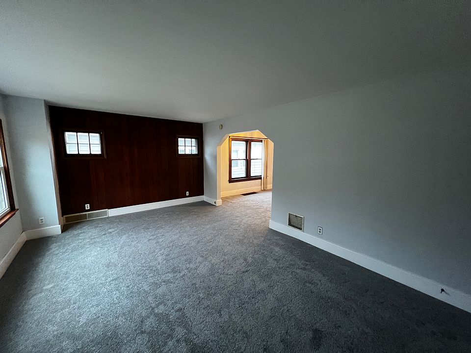 1st image of 399 Windermere Blvd Floor 1