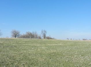 2526 Carriage Trl, Winterset, IA 50273