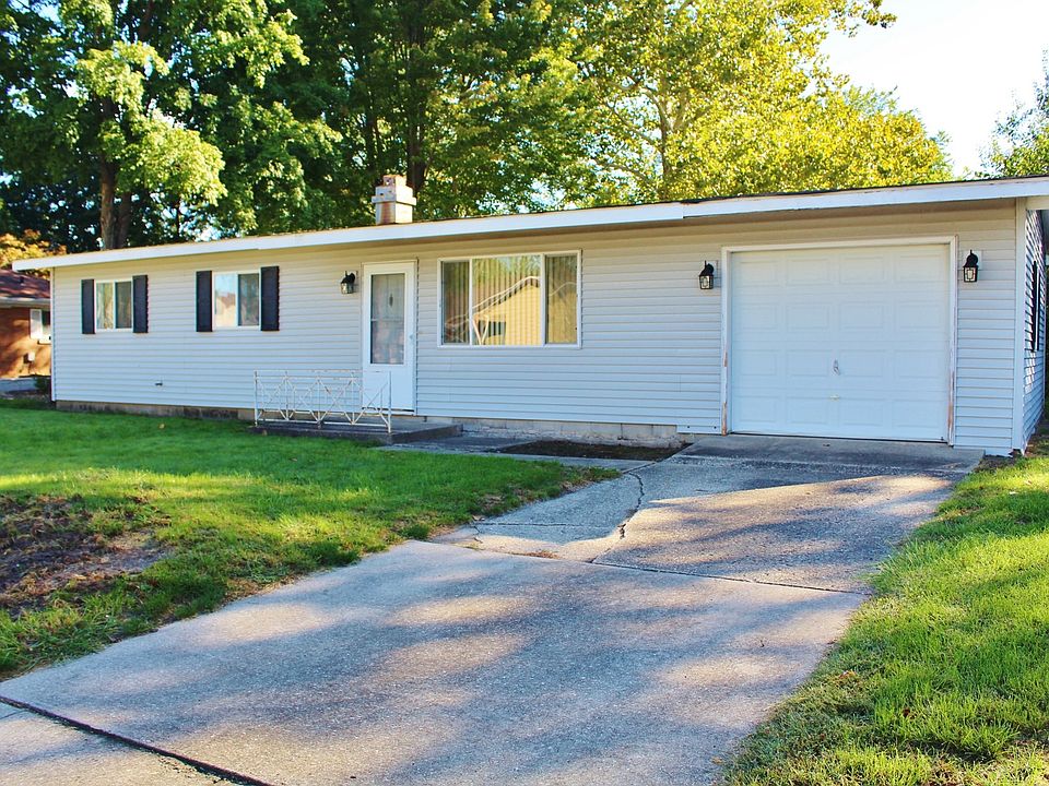1st image of 39 Lynwood Dr