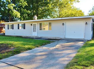 39 Lynwood Dr, Morris, IL 60450