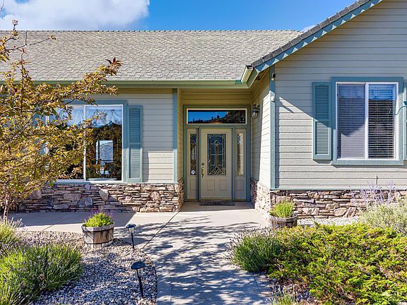 4th image of 30730 Fox Ridge Ct