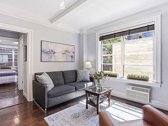 2nd image of 345 W 55th St APT 7C