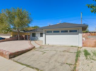611 E Ovington St, Lancaster, CA 93535