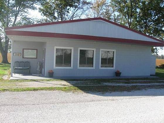 1st image of 7833 N County Road 475 E