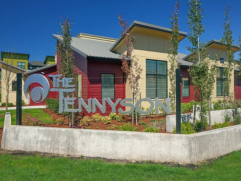 The Tennyson At Crescent Village — Photo 23