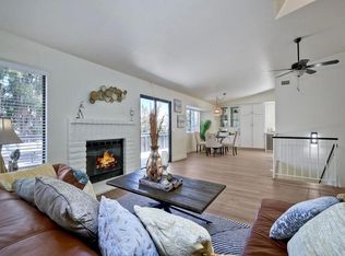 1889 Buckskin Gln, Escondido, CA 92027