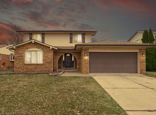 46528 Peach Grove Ave, Macomb, MI 48044