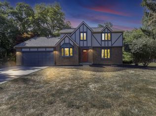 11649 Streamside Dr, Pickerington, OH