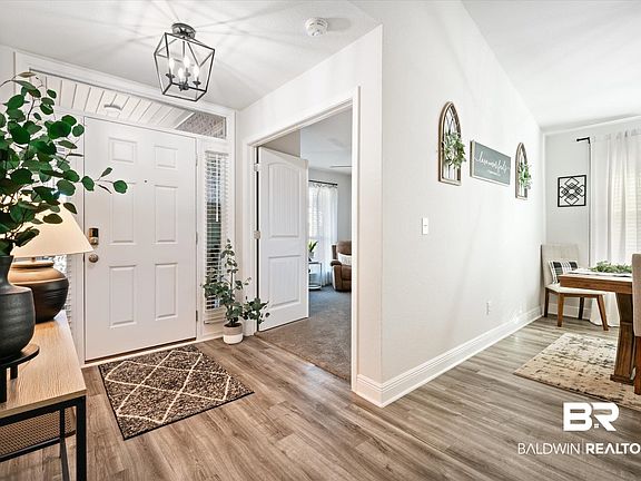 4th image of 2041 Whitebark Dr