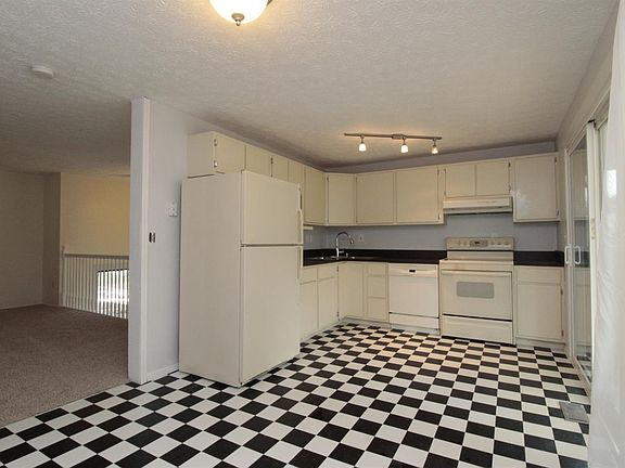 5th image of 873 Laverty Ln
