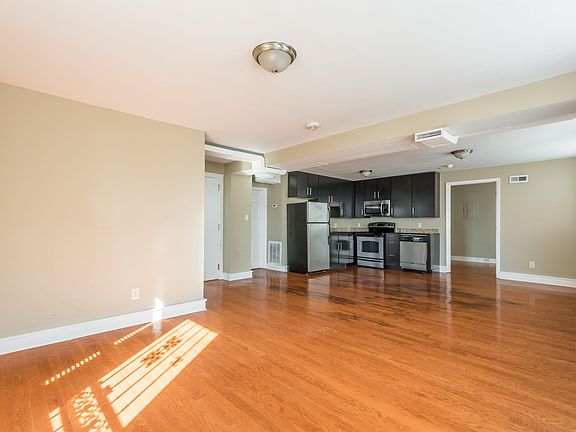 4th image of 201 W 5th Ave APT 15