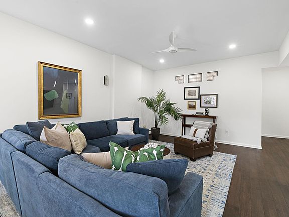 5th image of 304 Hudson St APT 3