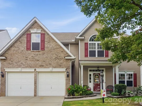 15320 Edgewater Forest Ln, Charlotte, NC 28278