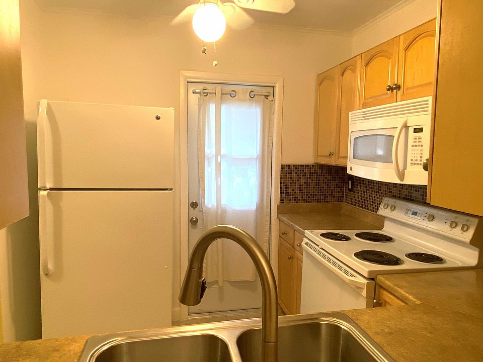 1st image of 600 SE 2nd Ave APT K4