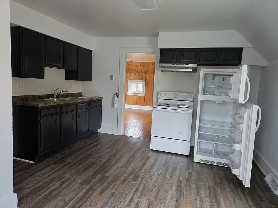 1st image of 344 W Cherry St #3