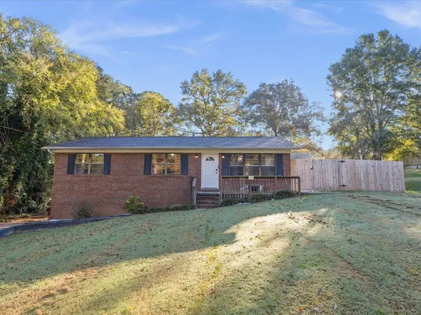 354 Chevelle Dr, Chatsworth, GA 30705