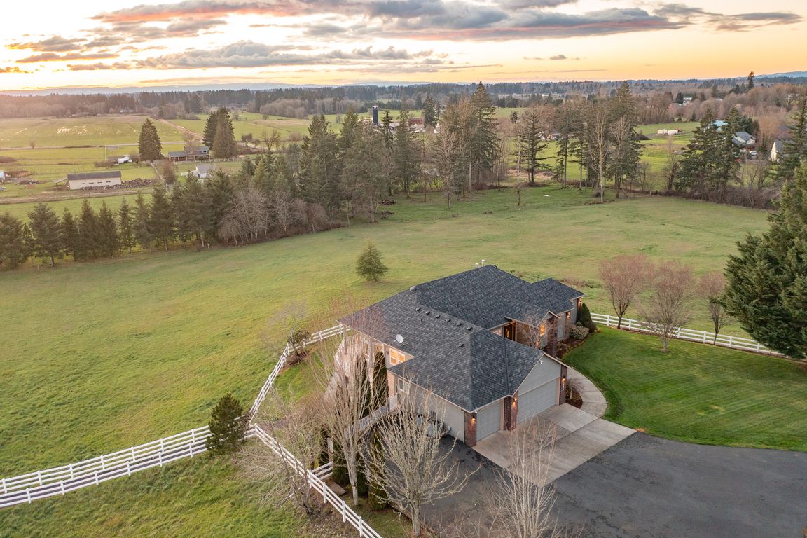 トップス house on the hill 90 10808 NE 192nd Ave, Brush Prairie, WA 98606 | MLS #653327984 | Zillow