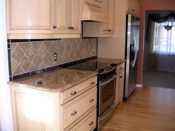 Granite Countertops and Hardwood Floors