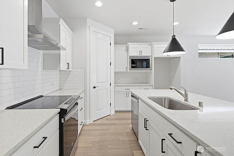 5th image of 19444 116th Street Ct E #18