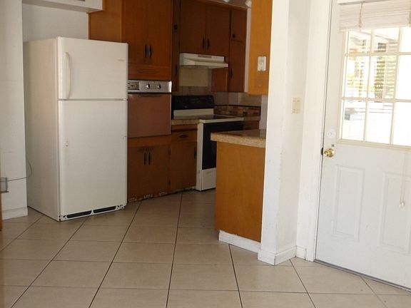 4th image of 635 N STANDAGE Street