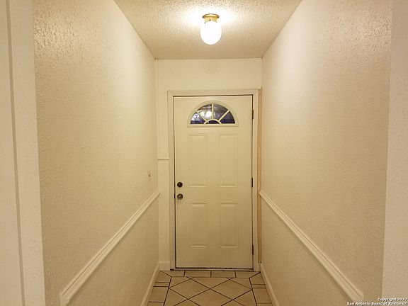 2nd image of 6607 Spring Hollow Dr
