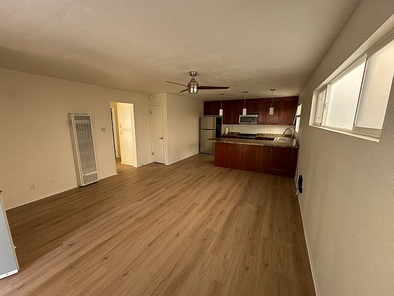 362 Rossmore Dr #DOWNSTAIRS — Photo 10