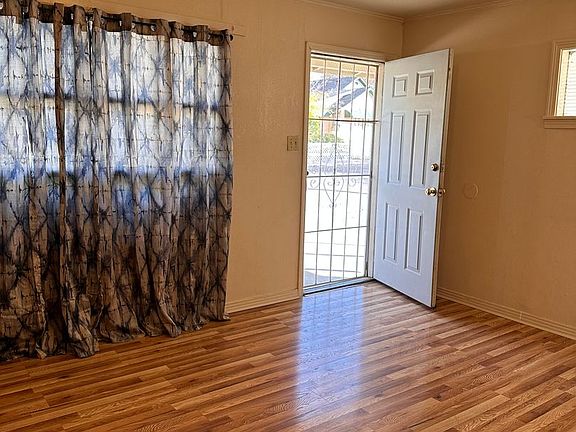 5th image of 1202 S Missouri Ave #565