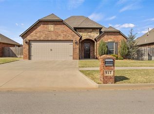 917 Freemont Pl, Weatherford, OK 73096