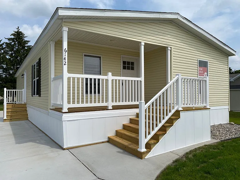 Lakeview Estates on Lawndale — Photo 14