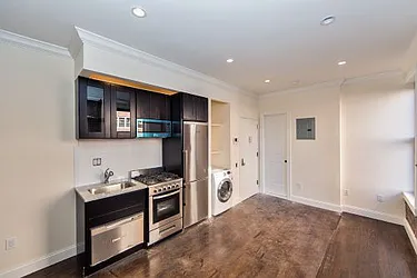 Rented by Icon Realty Management