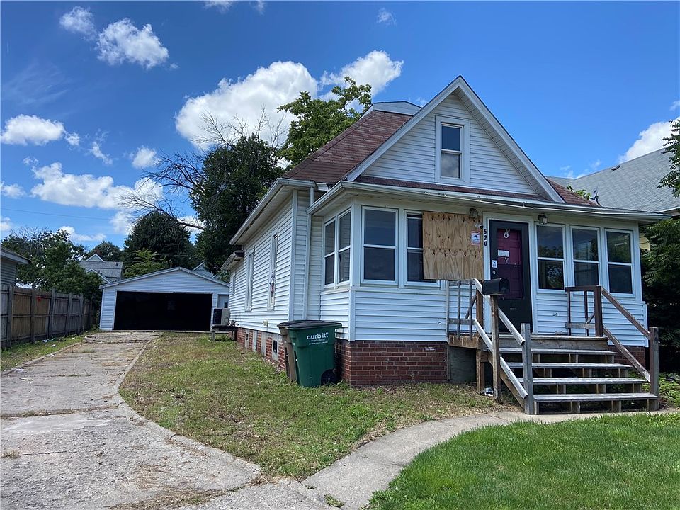 2nd image of 520 5th St